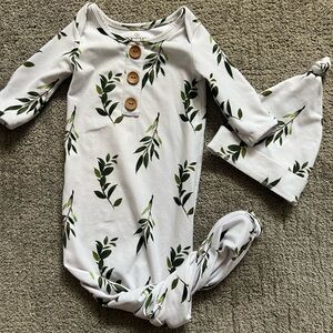 Caden Lane Bamboo Knot Gown